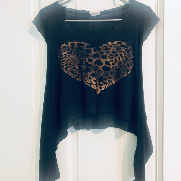 [URBAN BEHAVIOUR] Cheetah Heart Top - Picture 1 of 5